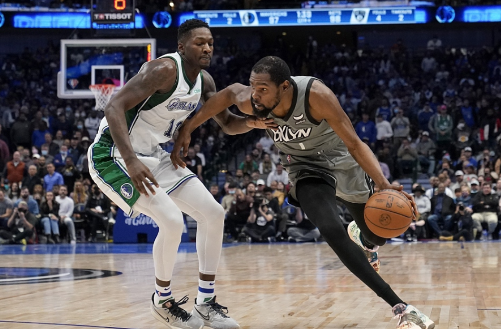 篮网B队翻盘巴西男篮，莫里斯送出助攻的简单介绍