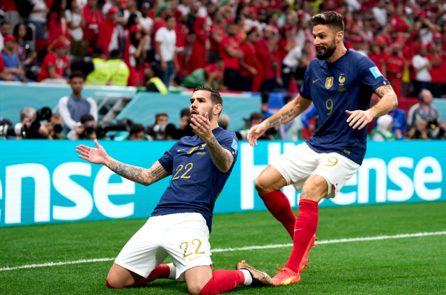 加拿大力克法国，阿尔巴统治全场的简单介绍