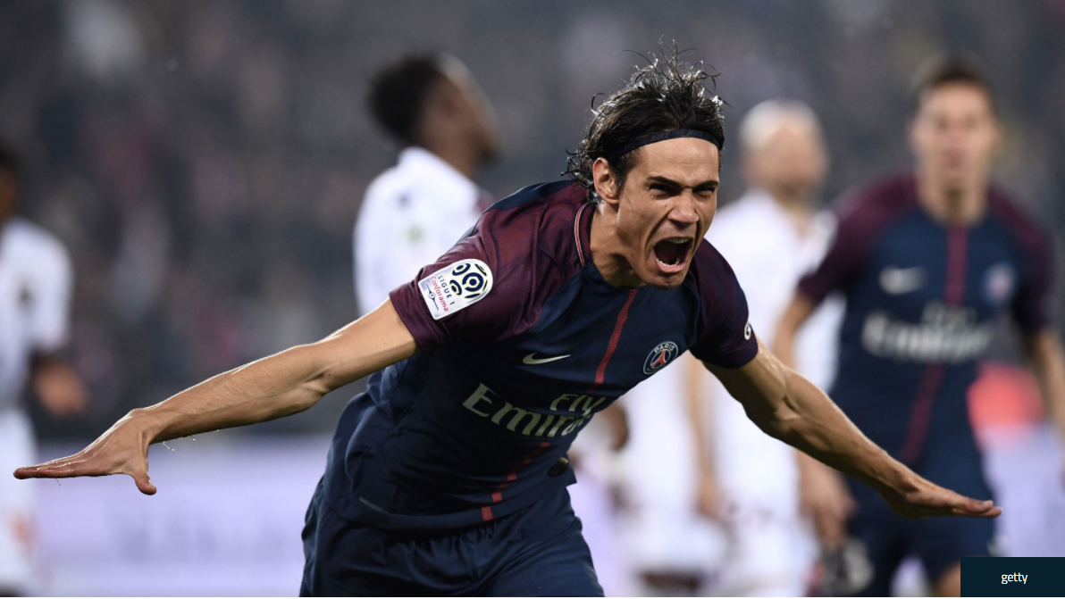 关于卡瓦尼伤愈复出，助球队逆转胜利的信息