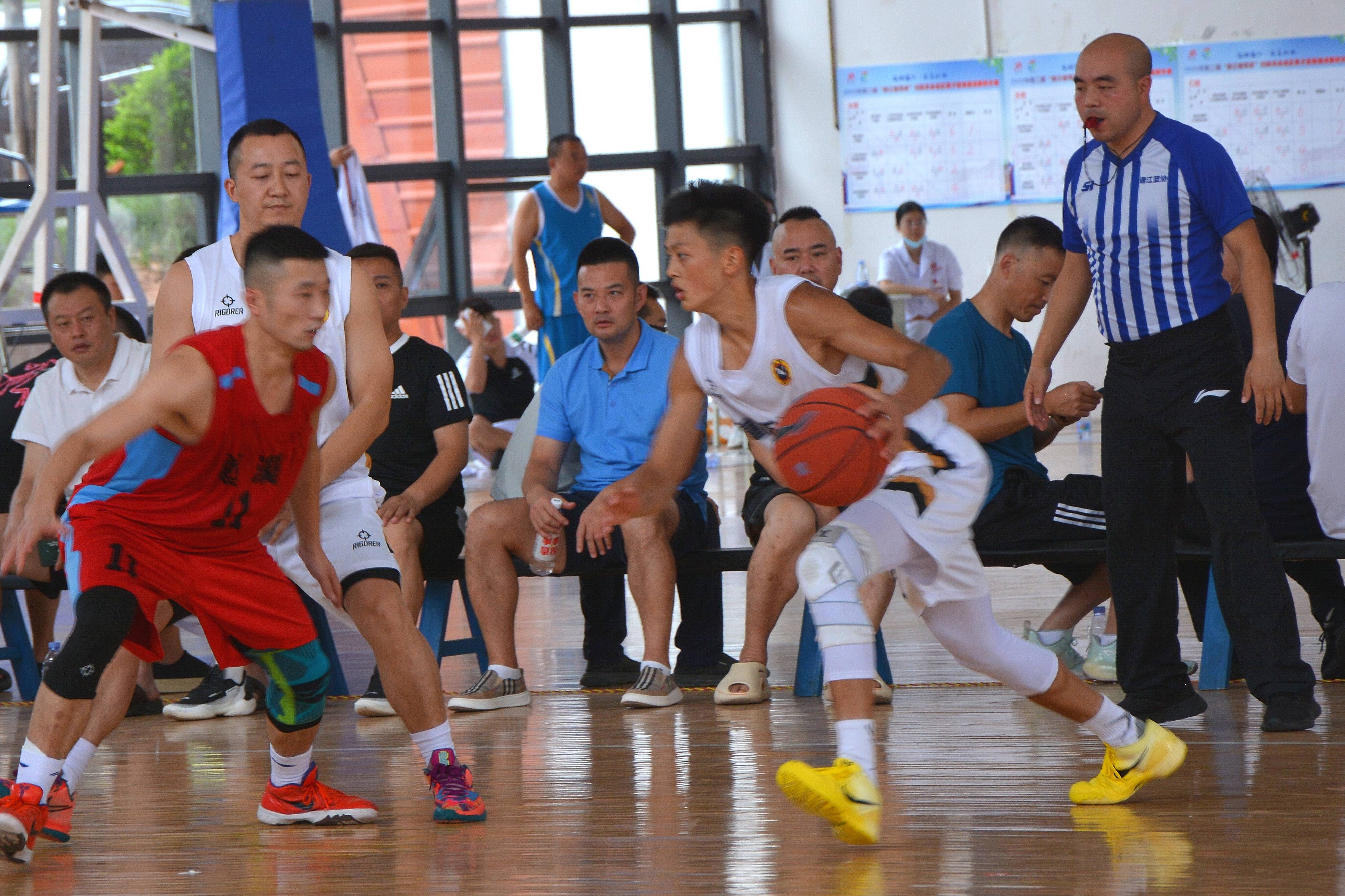 包含西南地区篮球锦标赛将在本周末开幕的词条 包含西南地区篮球锦标赛将在本周末开幕的词条