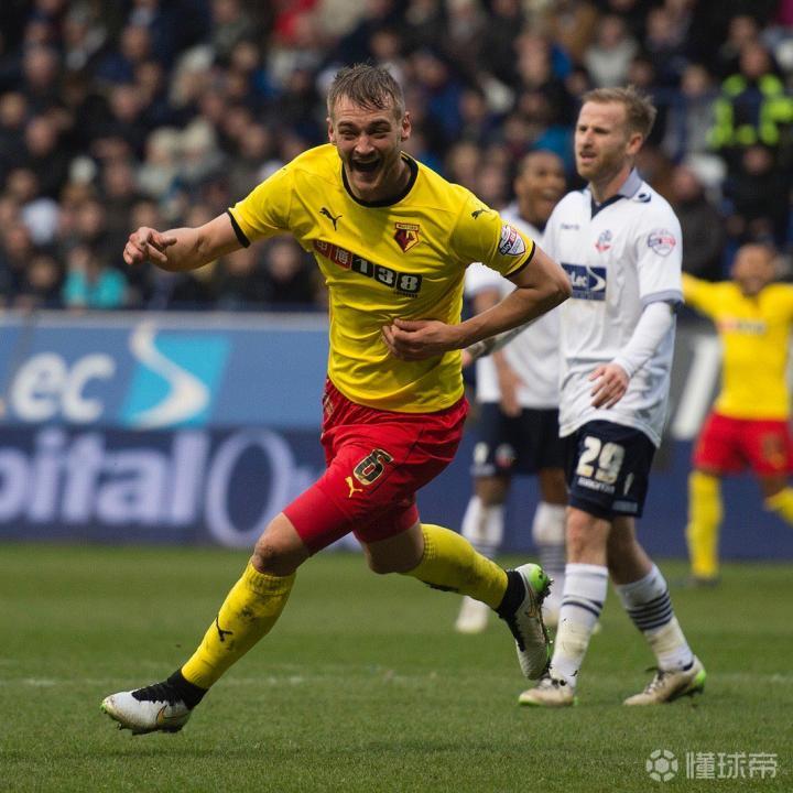 沃特福德后卫卡索特荣膺赛季最佳球员的简单介绍