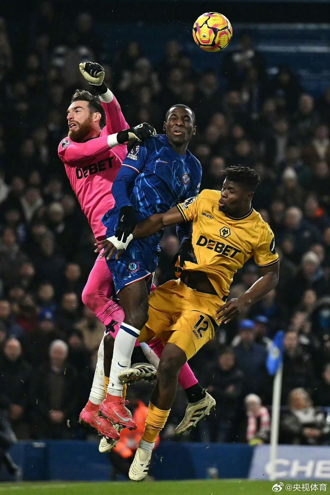 关于切尔西胜出，继续领先英超！的信息