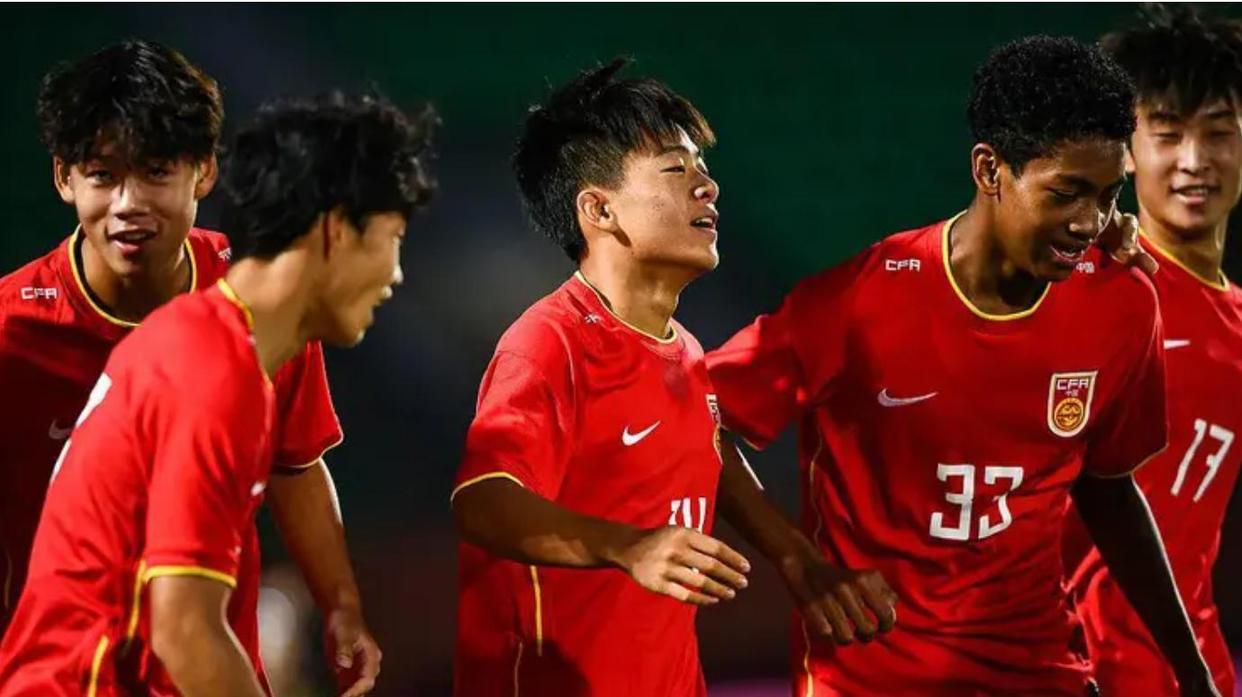 包含国内足球比赛争夺激烈,谁将夺魁?的词条 包含国内足球比赛争夺激烈,谁将夺魁?的词条