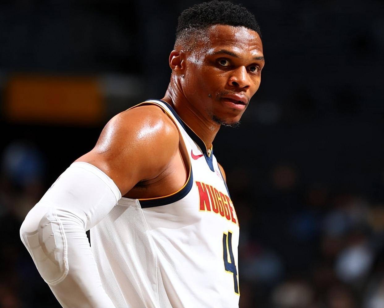 包含雷霆胜鹈鹕，威少继续超神发挥的词条