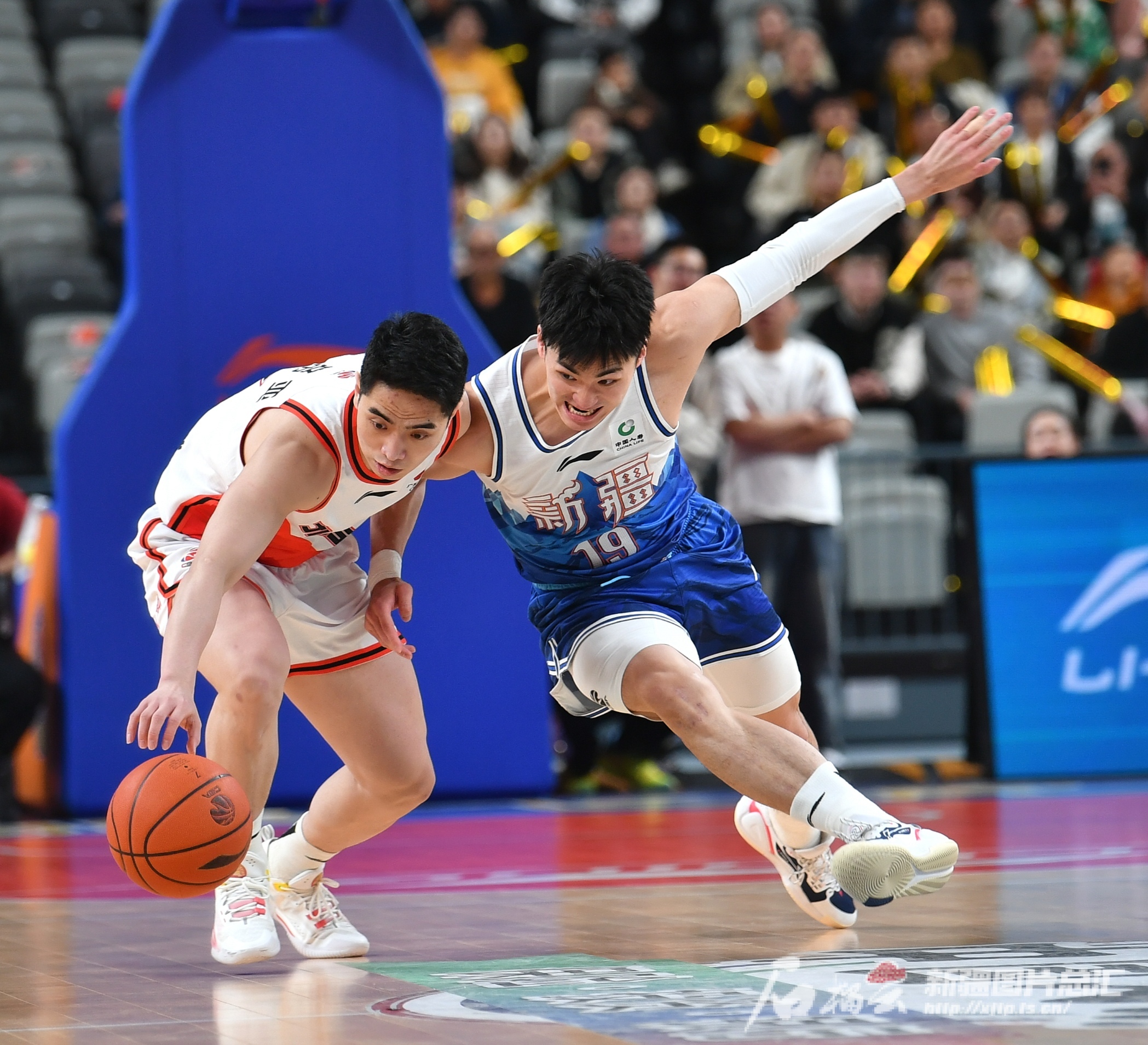 新疆主场大胜福建，取得三连胜的简单介绍