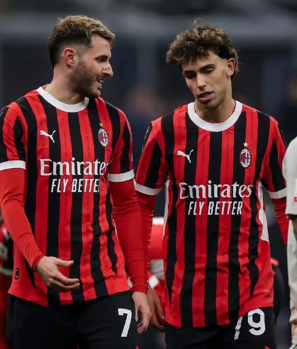 LOL英雄联盟赛事指南-关于那不勒斯险胜AC米兰，成功晋级下一轮的信息