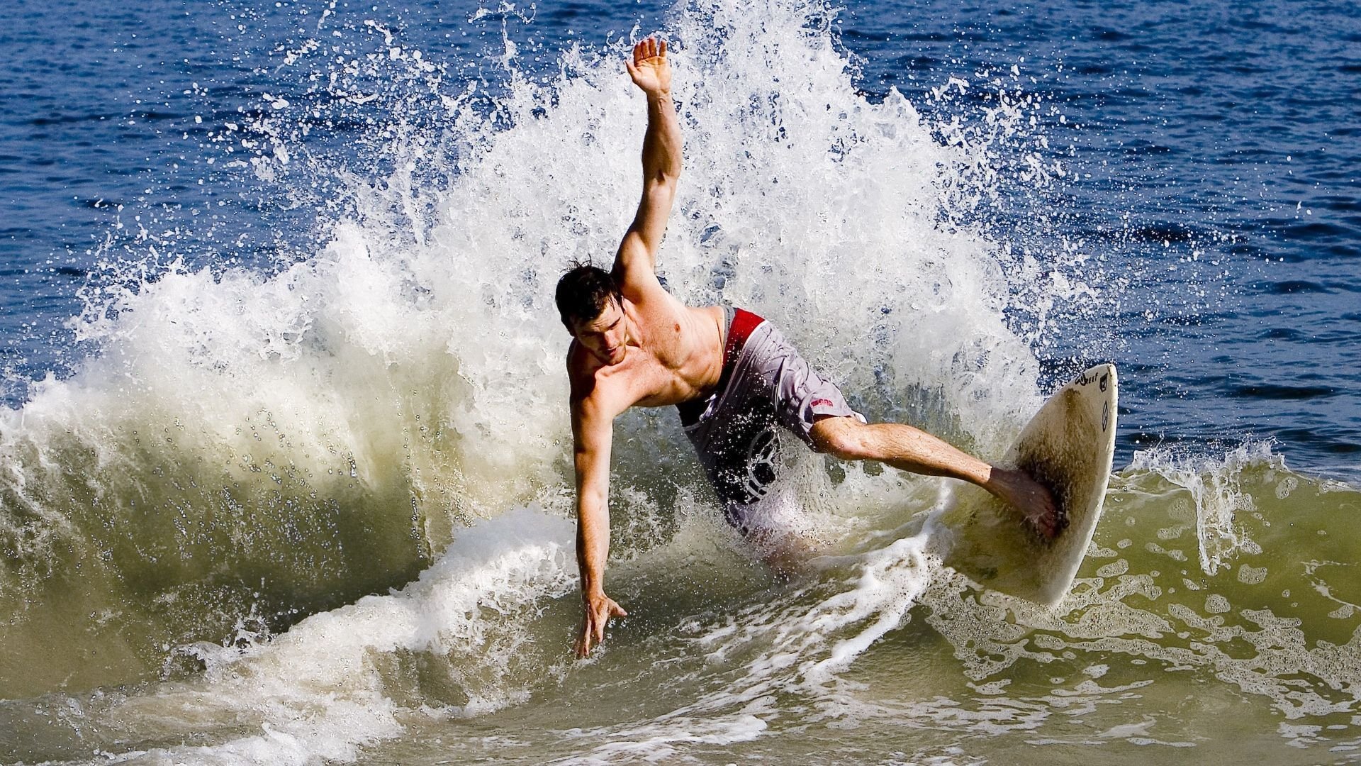 世界排名争夺战之夜，努涅斯赛后评分拉满，独一档的破局者诞生