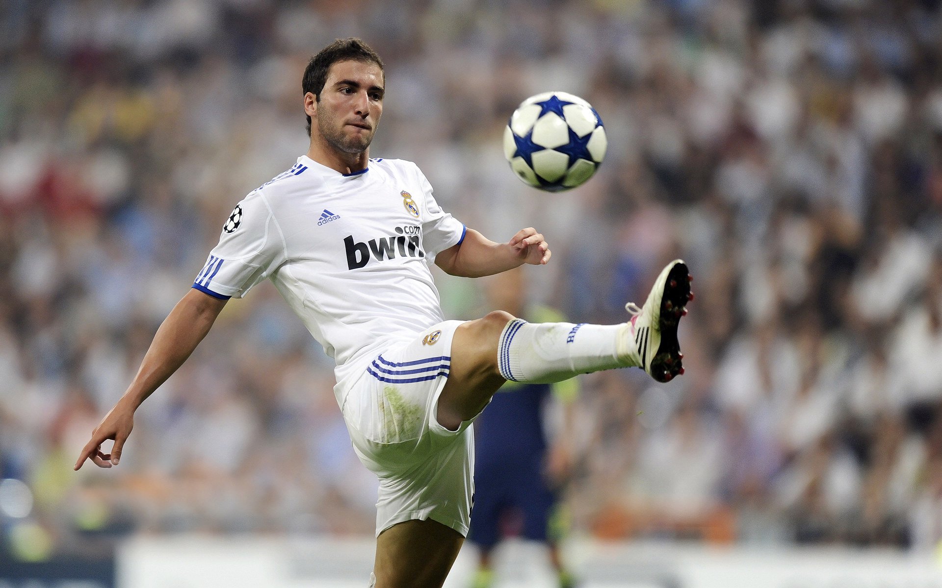 LOL英雄联盟赛事指南-火箭横扫鹈鹕，英格拉姆关键战不手软